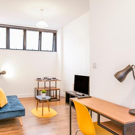 Split Level Studio Apartment In Camden London Eksteriør billede