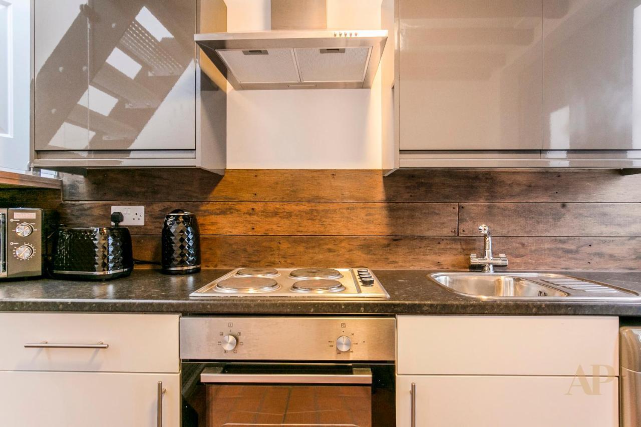 Split Level Studio Apartment In Camden London Eksteriør billede
